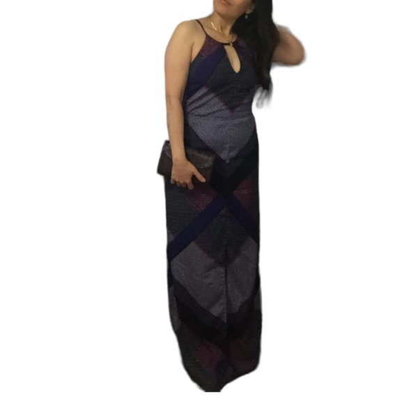 Le Chateau Maxi Dress - Picture 5 of 14